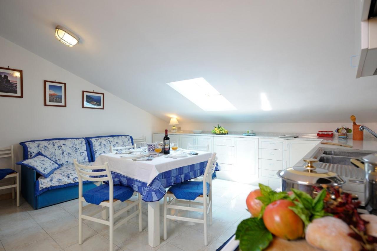 Mamma Rosanna - Apartment In Amalfi With Terrace ภายนอก รูปภาพ