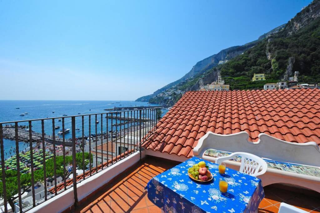 Mamma Rosanna - Apartment In Amalfi With Terrace ภายนอก รูปภาพ
