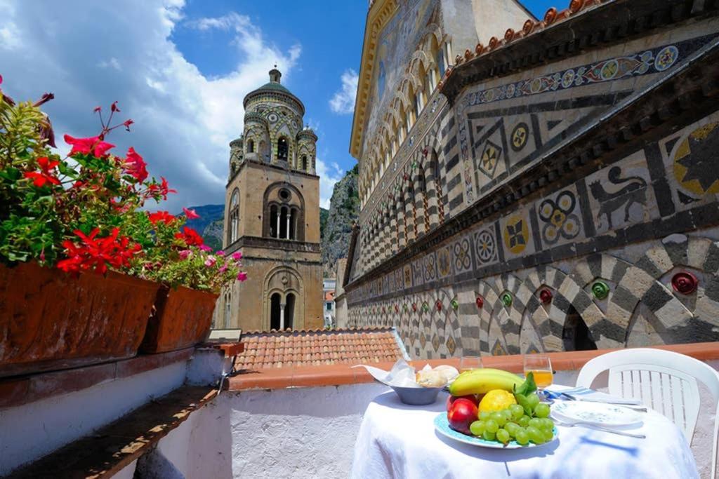 Mamma Rosanna - Apartment In Amalfi With Terrace ภายนอก รูปภาพ