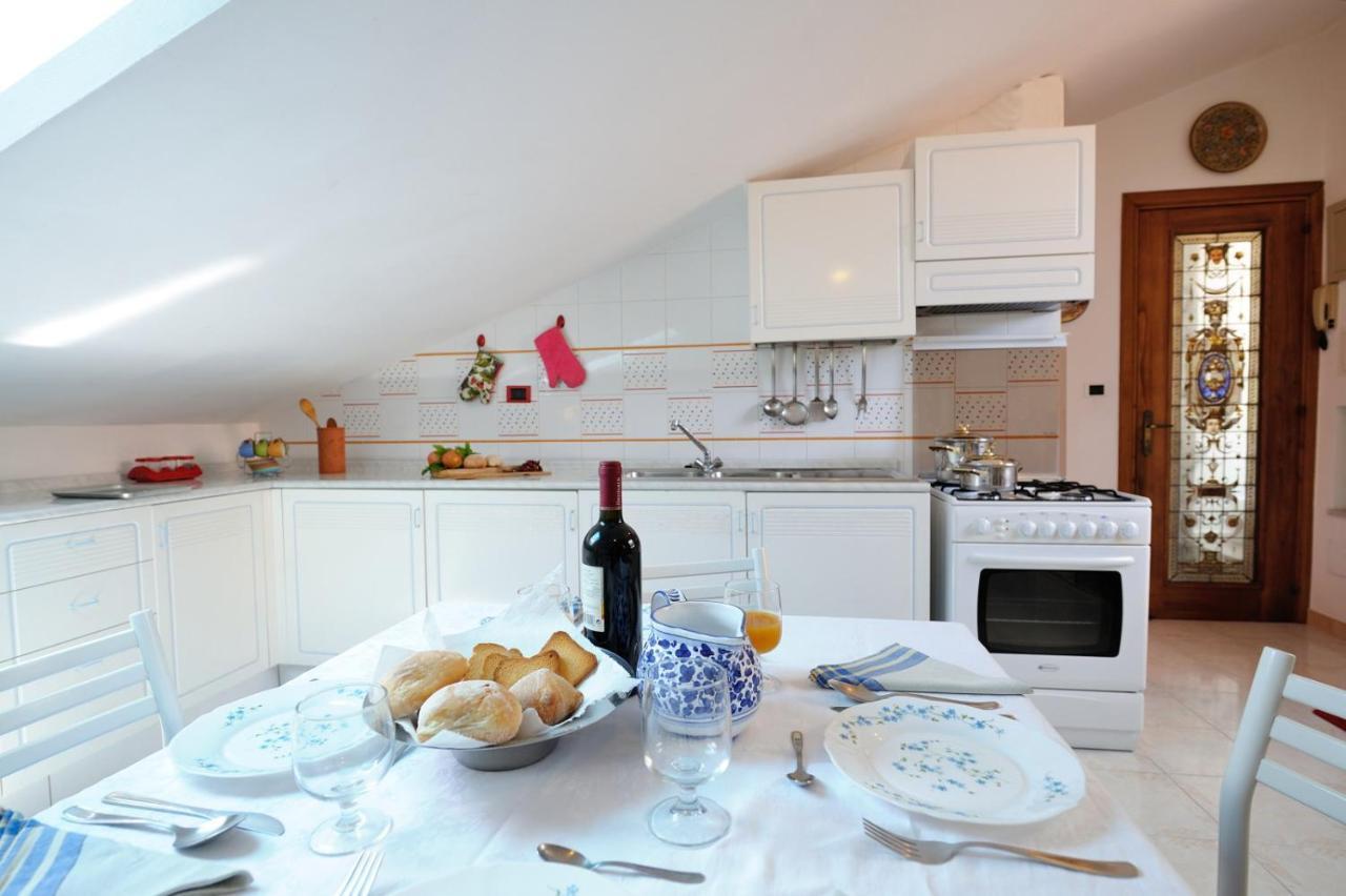 Mamma Rosanna - Apartment In Amalfi With Terrace ภายนอก รูปภาพ